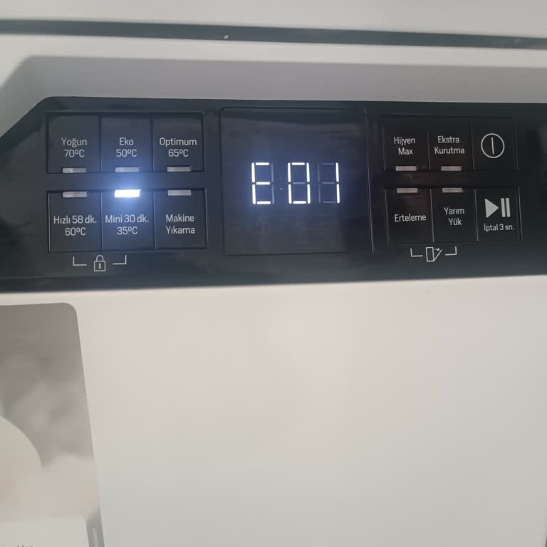 Arçelik Bulaşık Makinesi E01 Hatası Nedir ve Nasıl Çözülür?